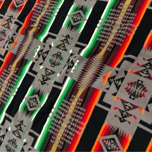 Beaver State Pendleton vintage wool Aztec blanket - Picture 5 of 7